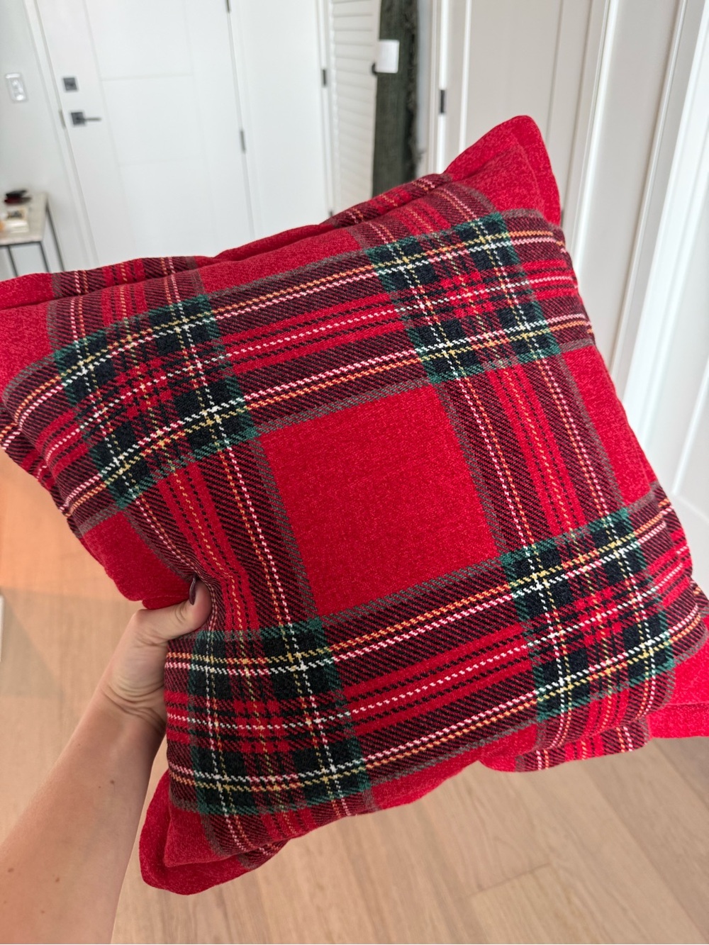 NWOT Plaid Red Holiday Throw Pillow - Classic Tartan Accent